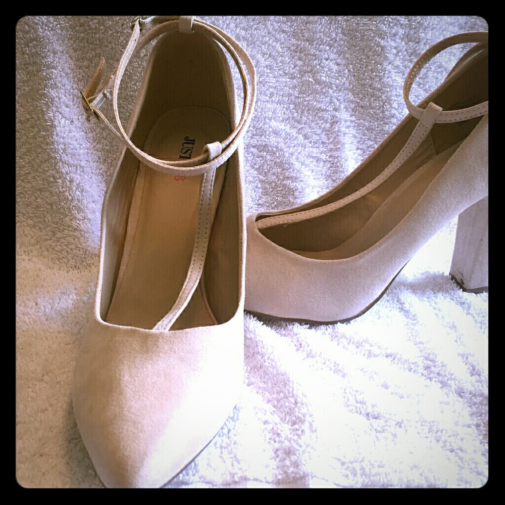 JustFab Adonna T-Strap Pumps 11M